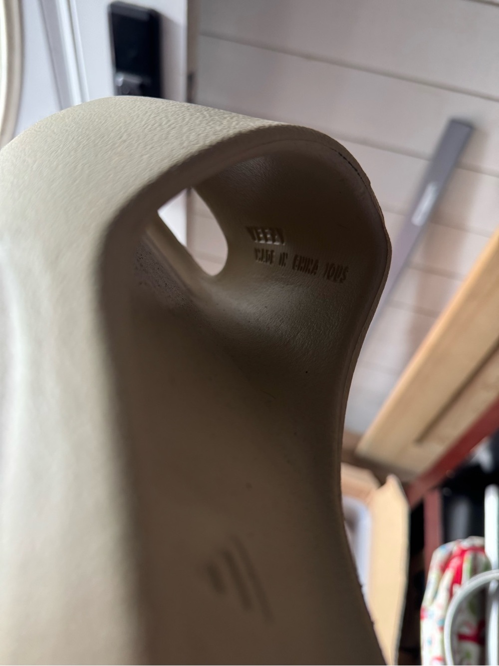 Adidas Yeezy Slides - New - Picture 5 of 6